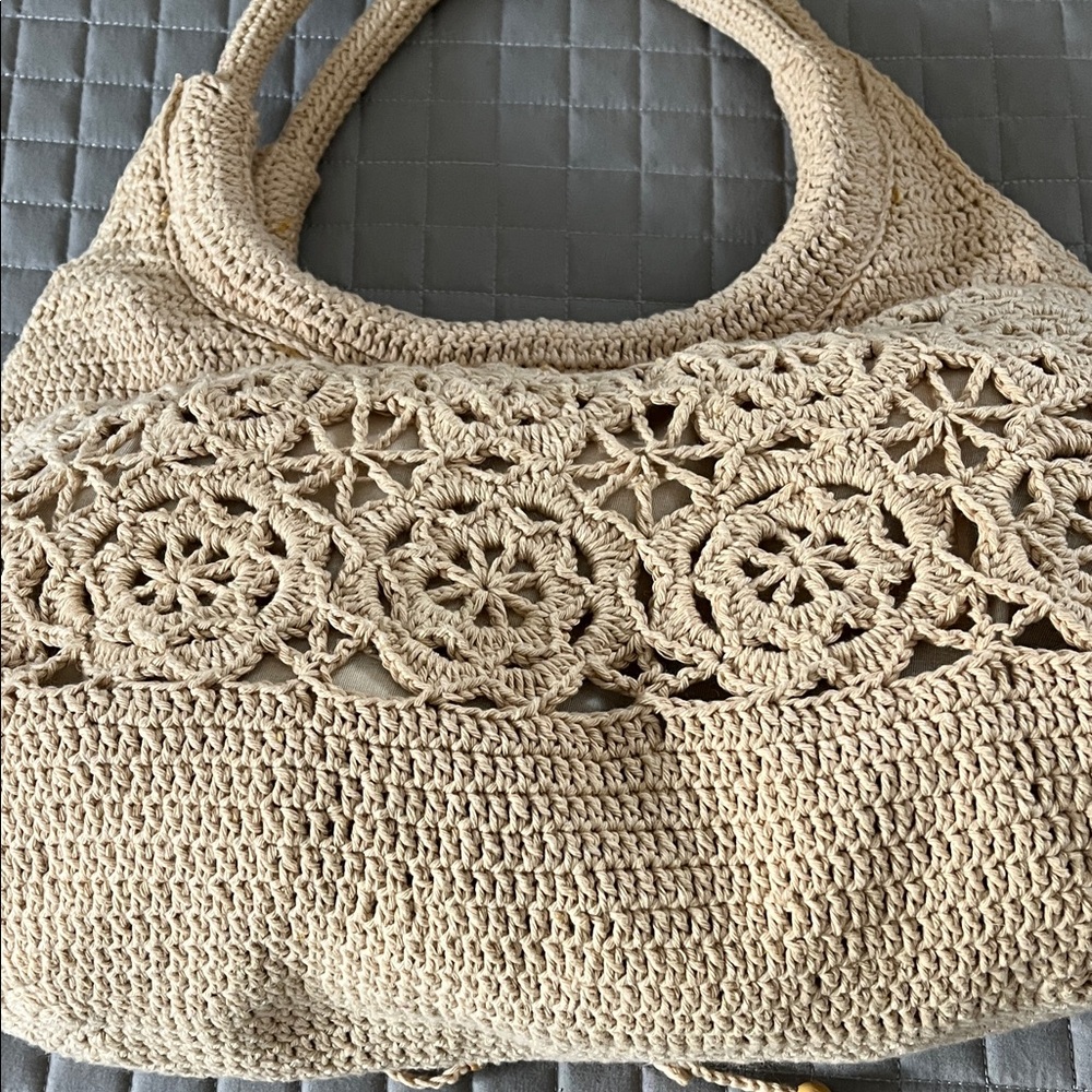 Elegant Cream Crochet Handbag - Picture 9 of 13
